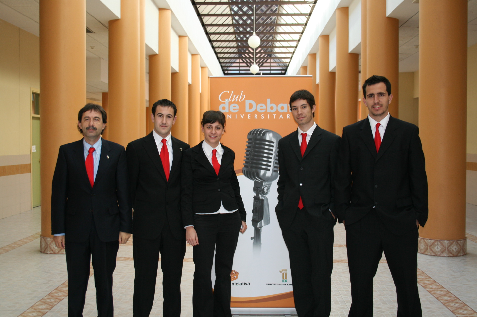 Club de Debate Universitario